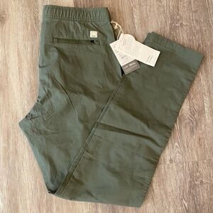 Vuori Olive Green Women's Pants